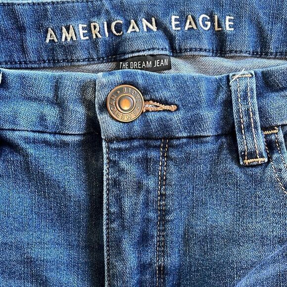 EUC AMERICAN EAGLE 10 SHORT THE DREAM JEAN CURVY HI-RISE DISTRESSED JEGGING - Picture 5 of 11